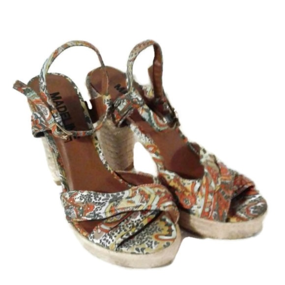 Madeline Girl Paisley Floral Sandals - Picture 1 of 5
